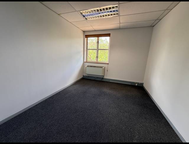 914M² OFFICE TO LET IN RIVIERA